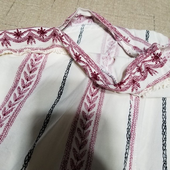 Women's Blouse Kori America Size Small Cream and Red Open Back Cold Shoulder - Picture 9 of 13